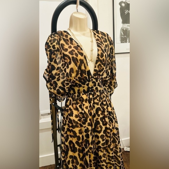 - NWT The King Kouture Leopard Printed Kimono Sleeve Maxi Dress - Picture 10 of 12